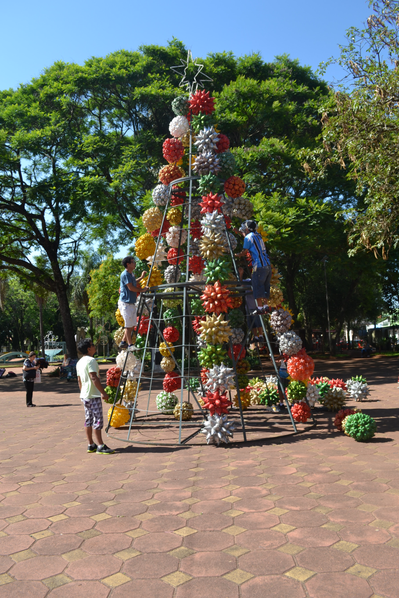 O encanto e a magia do Natal invadem a Capital das Missões